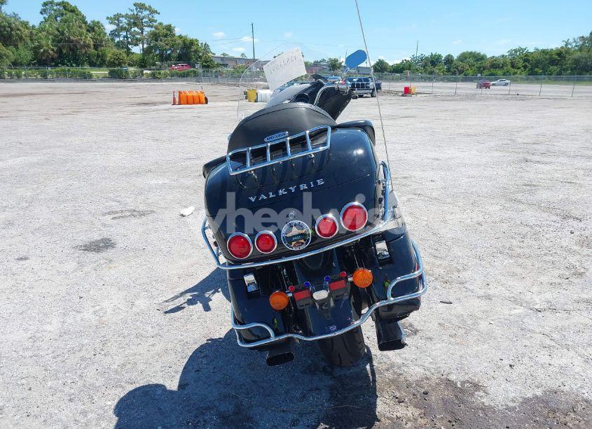 Photo 6 of 2001 Honda Gl1500 CF (VIN 1HFSC41001A200559)