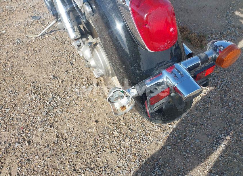 Photo 17 of 2002 Honda Vt1100 C2 (VIN 1HFSC43012A200732)