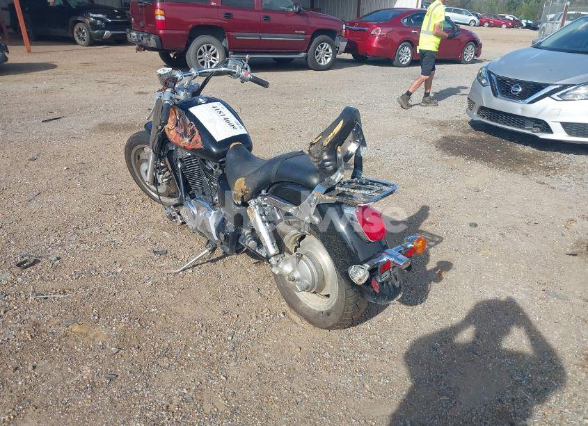Photo 3 of 2002 Honda Vt1100 C2 (VIN 1HFSC43012A200732)
