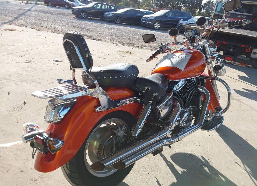 Photo 4 of 2002 Honda Vt1100 C2 (VIN 1HFSC43082A204244)