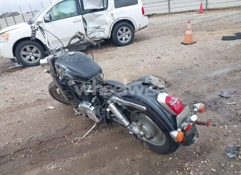 Photo 3 of 2001 Honda Vt1100 C2 (VIN 1HFSC43091A100618)