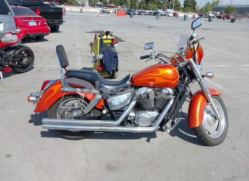 Photo 12 of 2002 Honda Vt1100 C2 (VIN 1HFSC431X2A200687)