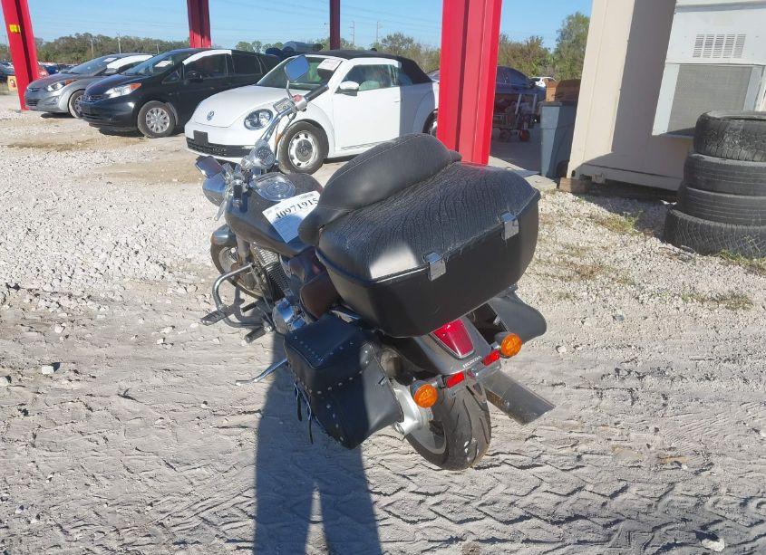 Photo 3 of 2004 Honda Vtx1800 C (VIN 1HFSC46084A200337)