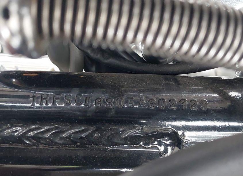 Photo 10 of 2005 Honda Vtx1800 C2 (VIN 1HFSC46305A302923)