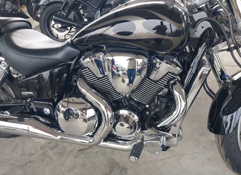 Photo 8 of 2005 Honda Vtx1800 C2 (VIN 1HFSC46305A302923)