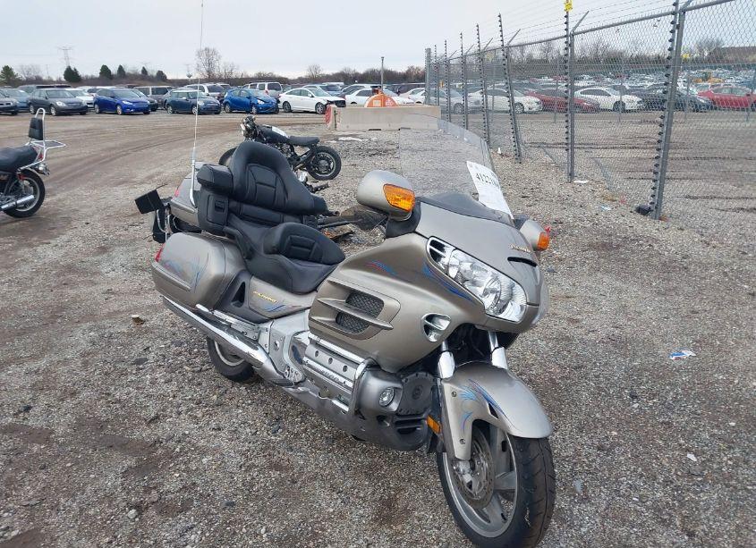 2003 Honda Gl1800 (VIN 1HFSC47013A201956) main photo