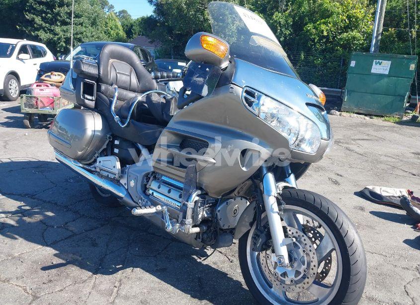 2002 Honda Gl1800 (VIN 1HFSC47022A101217) main photo