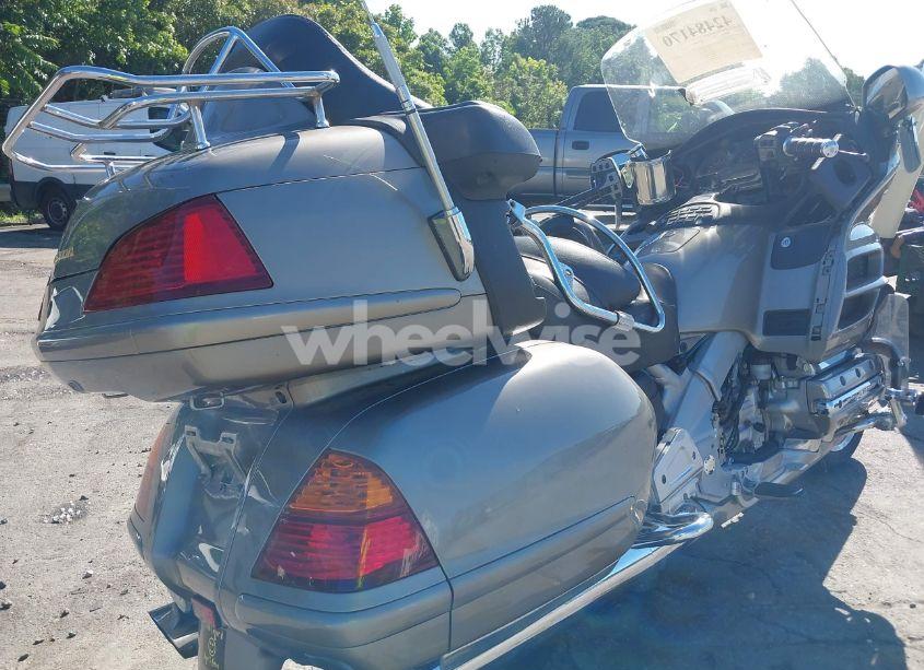 Photo 4 of 2002 Honda Gl1800 (VIN 1HFSC47022A101217)