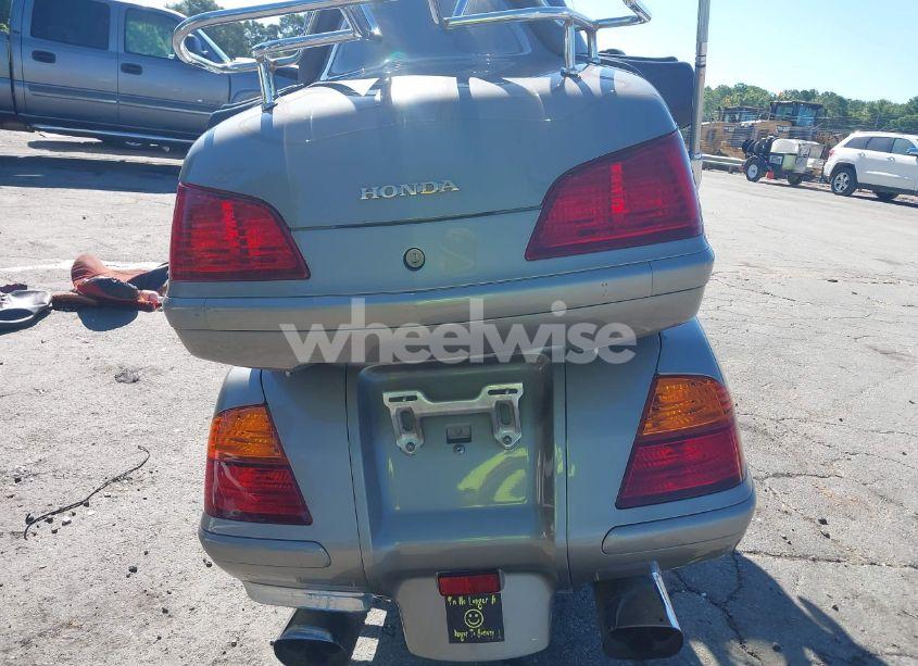 Photo 6 of 2002 Honda Gl1800 (VIN 1HFSC47022A101217)