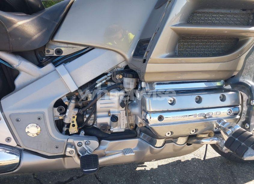 Photo 8 of 2002 Honda Gl1800 (VIN 1HFSC47022A101217)