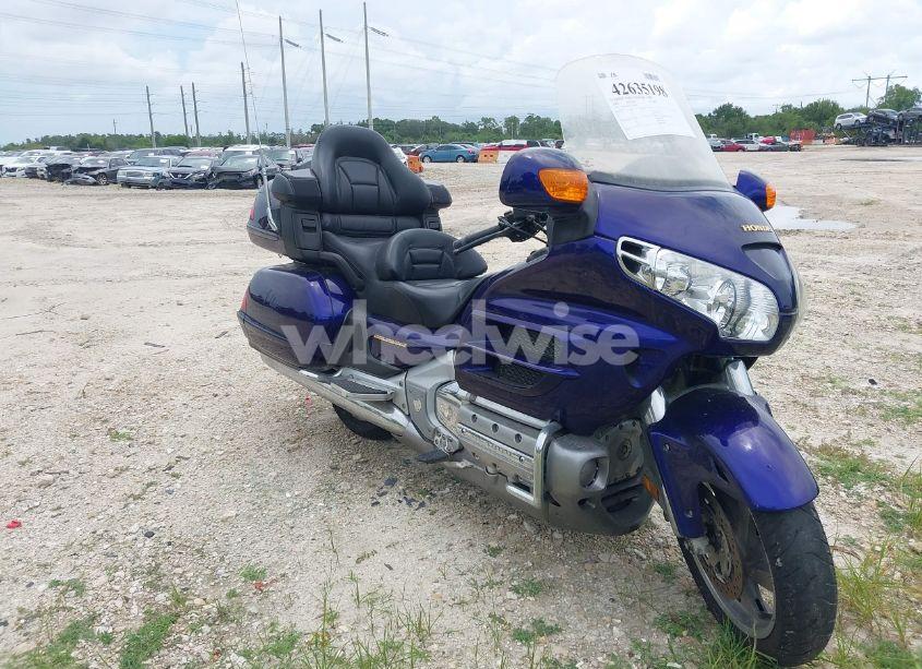 2002 Honda Gl1800 (VIN 1HFSC47022A105445) main photo