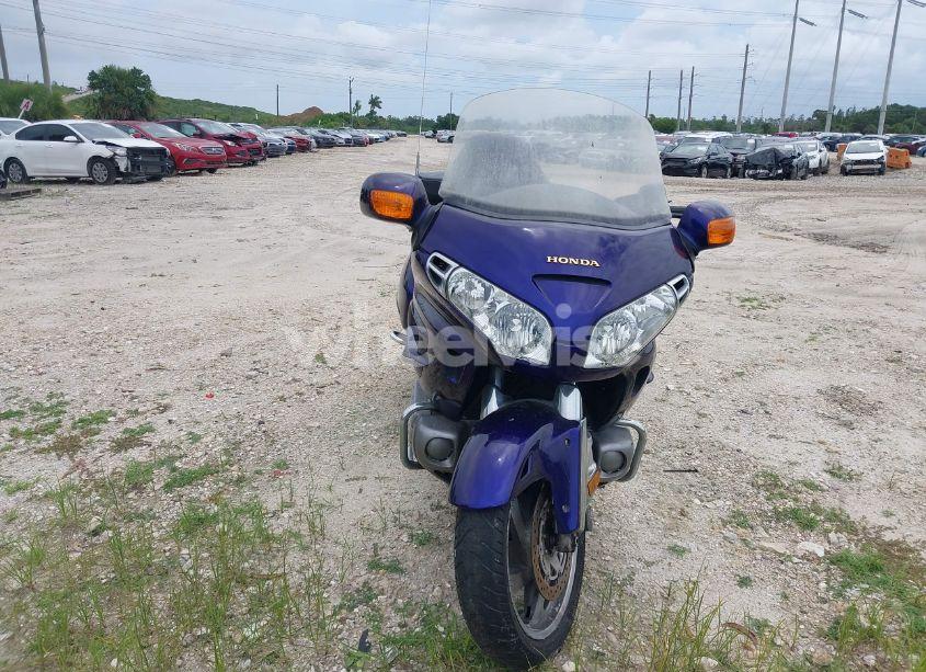 Photo 5 of 2002 Honda Gl1800 (VIN 1HFSC47022A105445)
