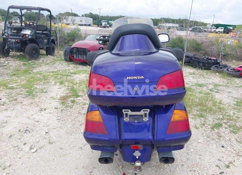 Photo 6 of 2002 Honda Gl1800 (VIN 1HFSC47022A105445)