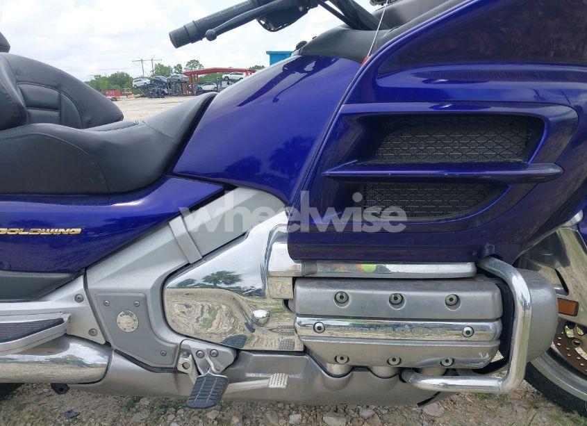 Photo 8 of 2002 Honda Gl1800 (VIN 1HFSC47022A105445)