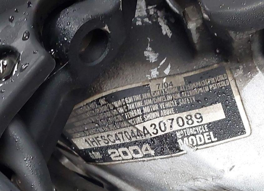 Photo 10 of 2004 Honda Gl1800 (VIN 1HFSC47044A307089)