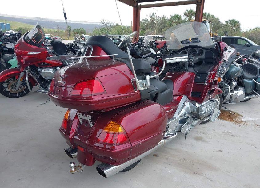 Photo 4 of 2005 Honda Gl1800 (VIN 1HFSC47045A400616)