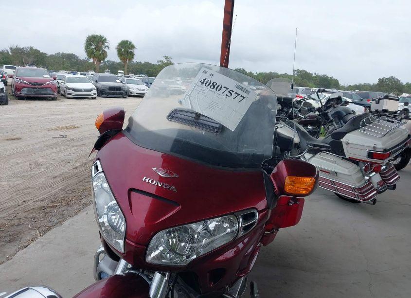 Photo 5 of 2005 Honda Gl1800 (VIN 1HFSC47045A400616)