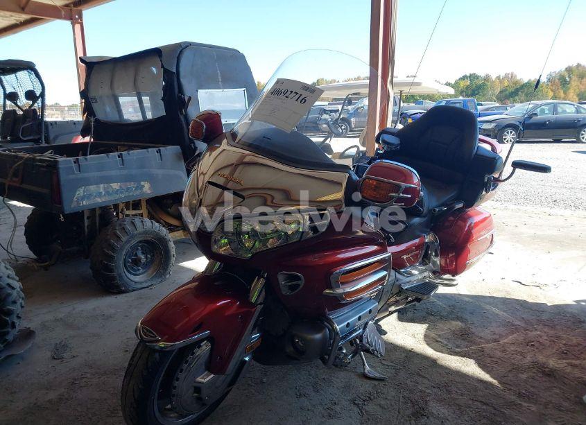 Photo 2 of 2001 Honda Gl1800 (VIN 1HFSC47051A000154)