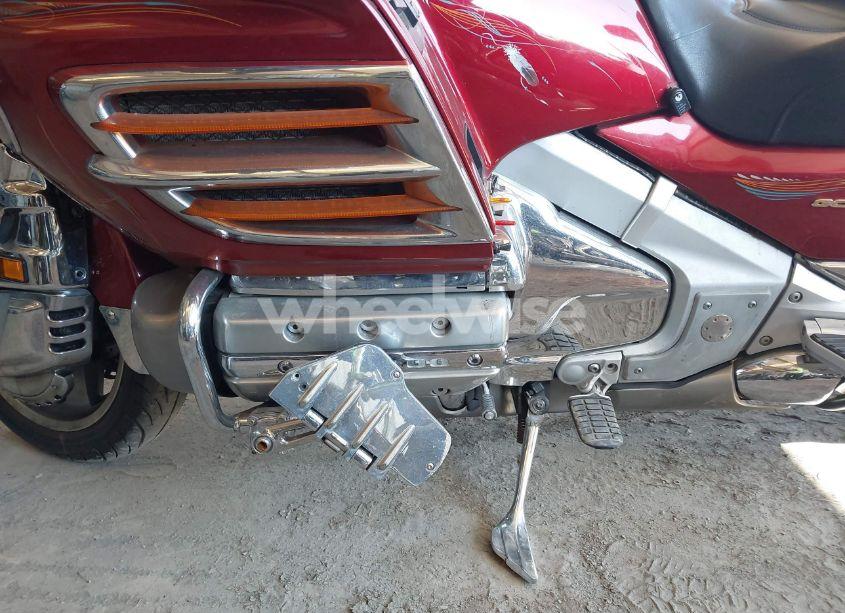 Photo 9 of 2001 Honda Gl1800 (VIN 1HFSC47051A000154)