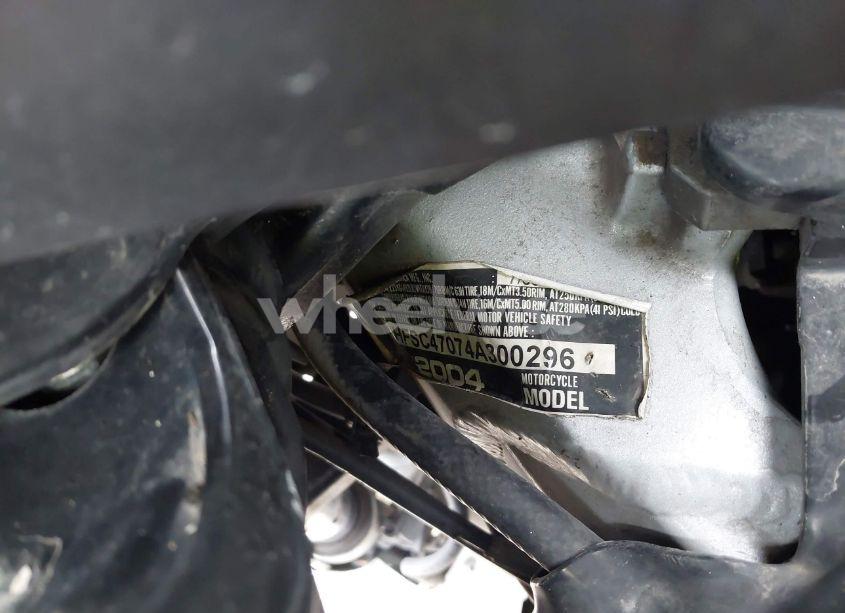 Photo 10 of 2004 Honda Gl1800 (VIN 1HFSC47074A300296)