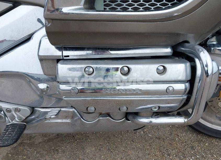 Photo 8 of 2004 Honda Gl1800 (VIN 1HFSC47074A300296)