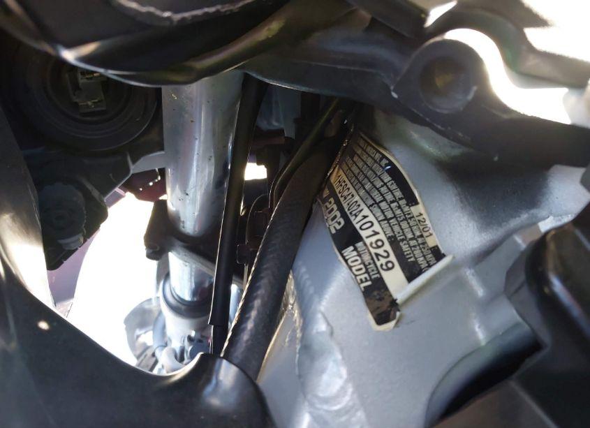 Photo 10 of 2002 Honda Gl1800 A (VIN 1HFSC47402A101929)