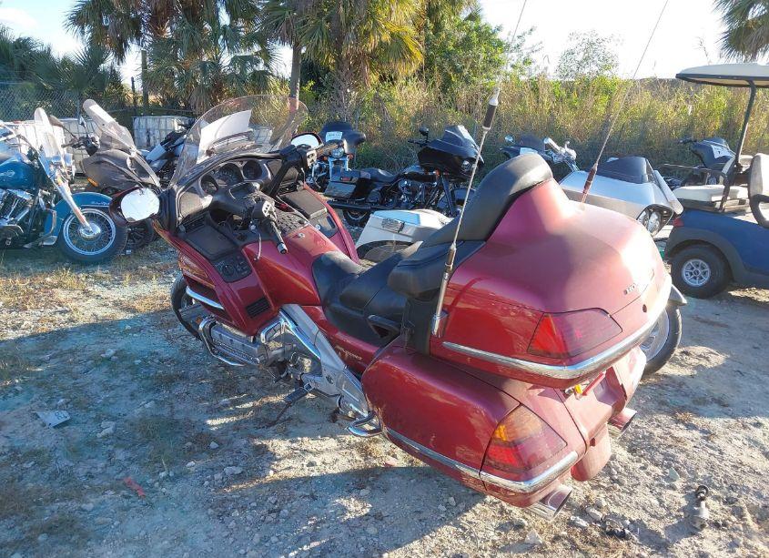 Photo 3 of 2002 Honda Gl1800 A (VIN 1HFSC47402A101929)