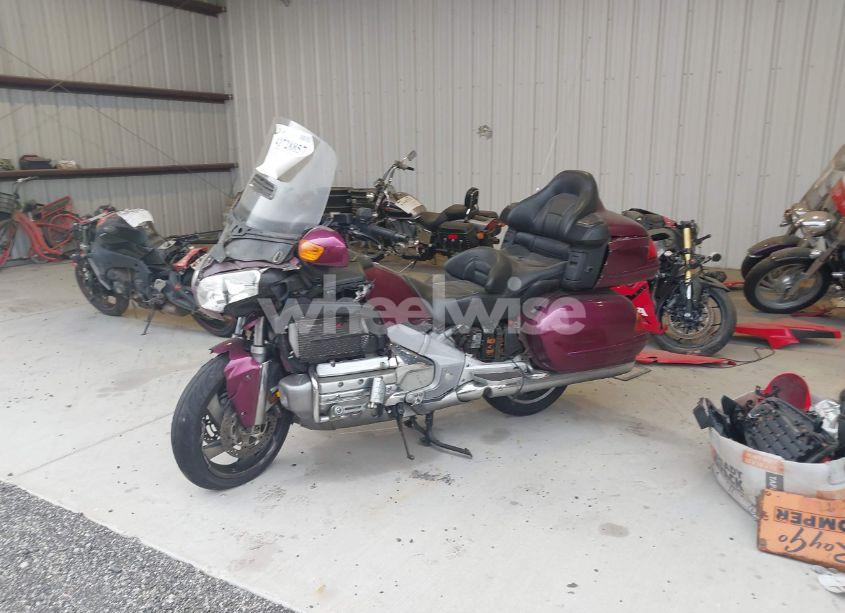 Photo 2 of 2004 Honda Gl1800 A (VIN 1HFSC47404A300076)