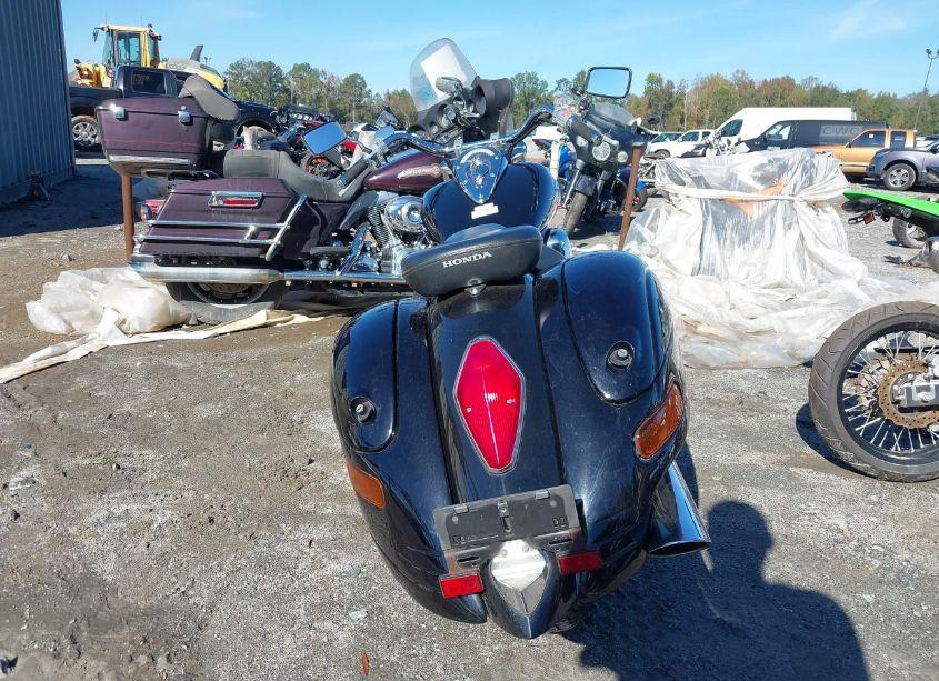 Photo 6 of 2003 Honda Vt1300 S (VIN 1HFSC52053A001997)