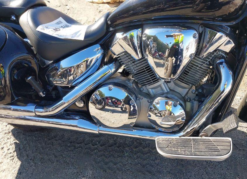 Photo 8 of 2003 Honda Vt1300 S (VIN 1HFSC52053A001997)