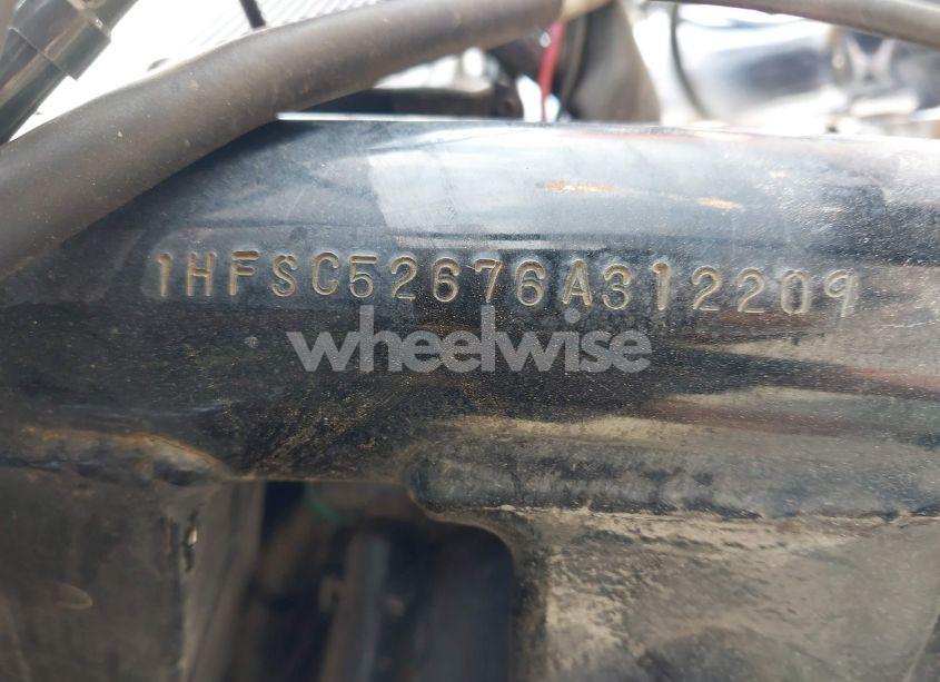 Photo 10 of 2006 Honda Vtx1300 R (VIN 1HFSC52676A312209)