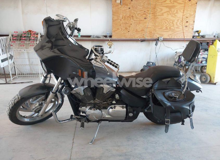 Photo 12 of 2006 Honda Vtx1300 C (VIN 1HFSC55066A209418)