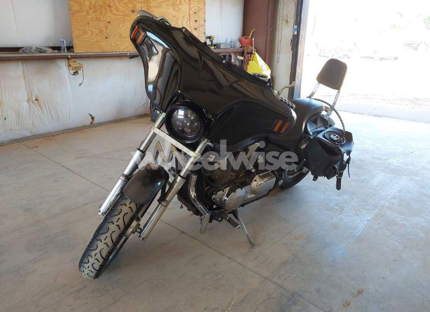 Photo 2 of 2006 Honda Vtx1300 C (VIN 1HFSC55066A209418)