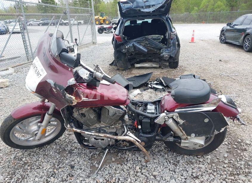 Photo 4 of 2006 Honda Vtx1300 C (VIN 1HFSC55076A206348)