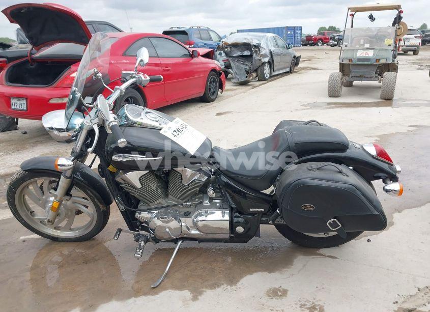 Photo 13 of 2007 Honda Vtx1300 C (VIN 1HFSC55077A304846)