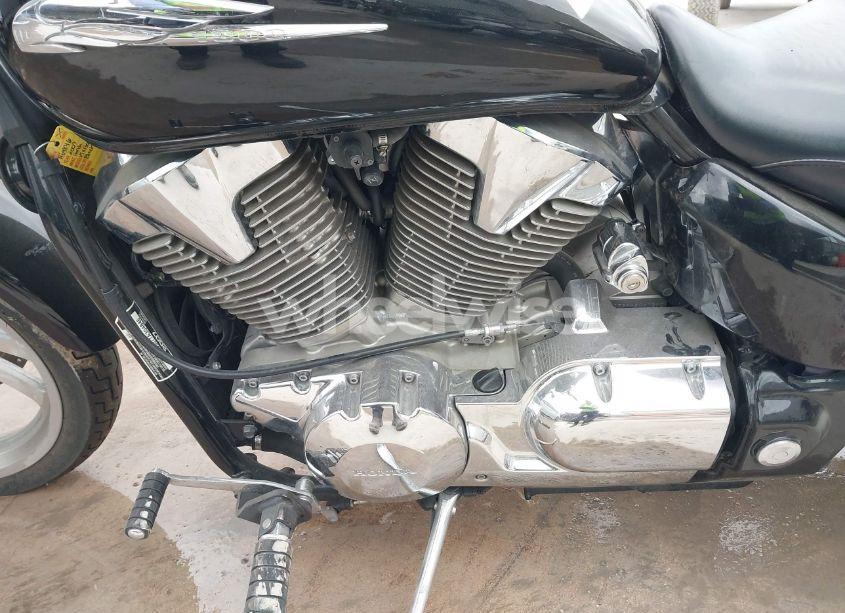 Photo 9 of 2007 Honda Vtx1300 C (VIN 1HFSC55077A304846)