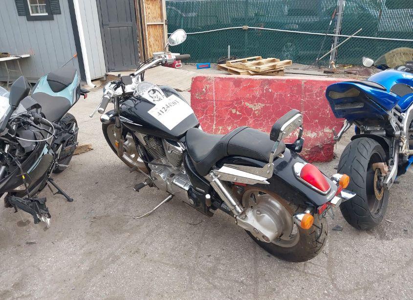 Photo 3 of 2004 Honda Vtx1300 C (VIN 1HFSC55084A004941)