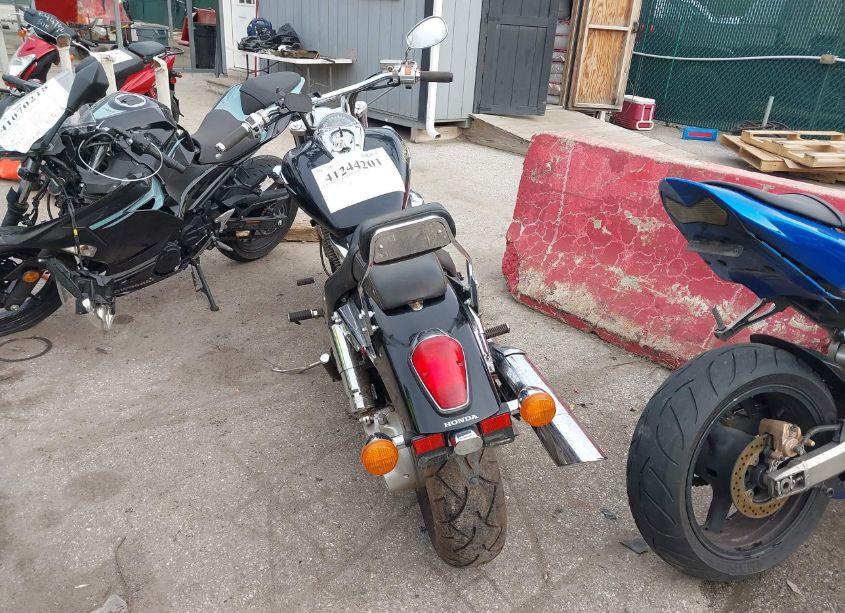 Photo 6 of 2004 Honda Vtx1300 C (VIN 1HFSC55084A004941)