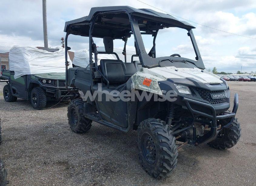 2014 Honda Sxs700 (VIN 1HFVE0269E4000867) main photo