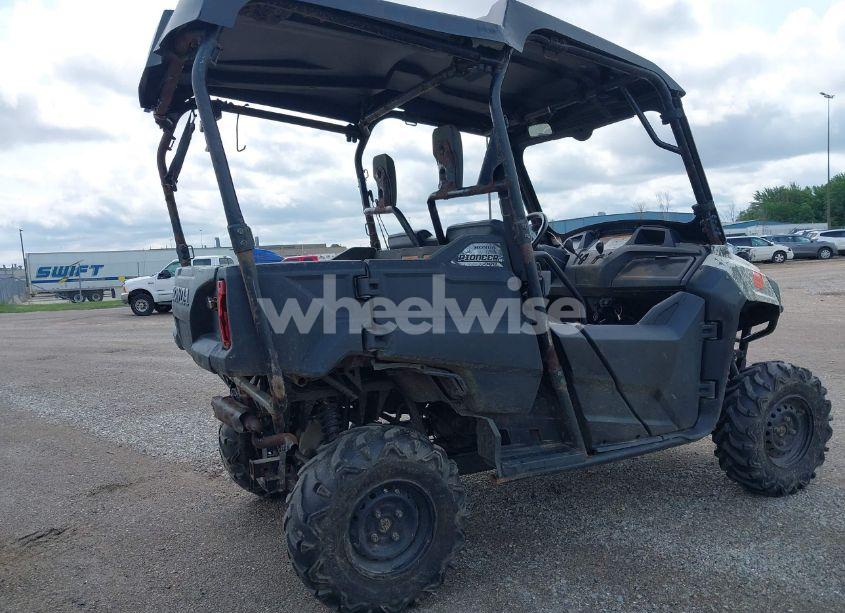 Photo 4 of 2014 Honda Sxs700 (VIN 1HFVE0269E4000867)