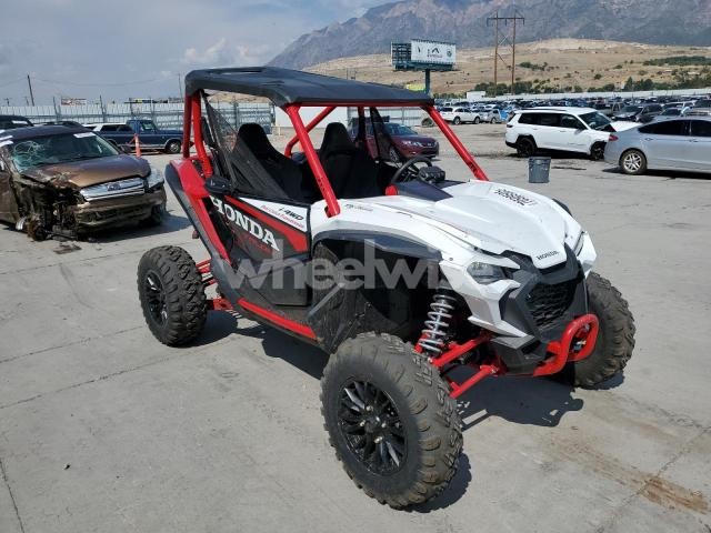 Photo 3 of 2024 HONDA SXS1000 S2R (VIN 1HFVE0577R4500276)