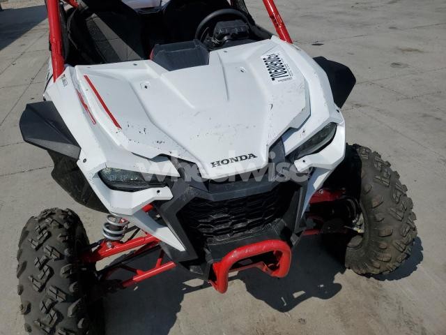 Photo 8 of 2024 HONDA SXS1000 S2R (VIN 1HFVE0577R4500276)