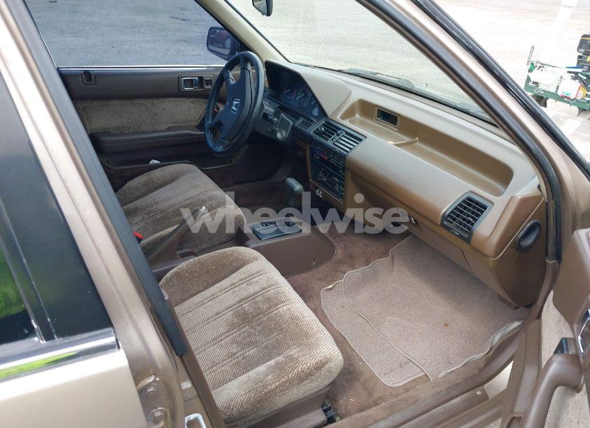 Photo 5 of 1986 Honda Accord LX (VIN 1HGBA7433GA101266)
