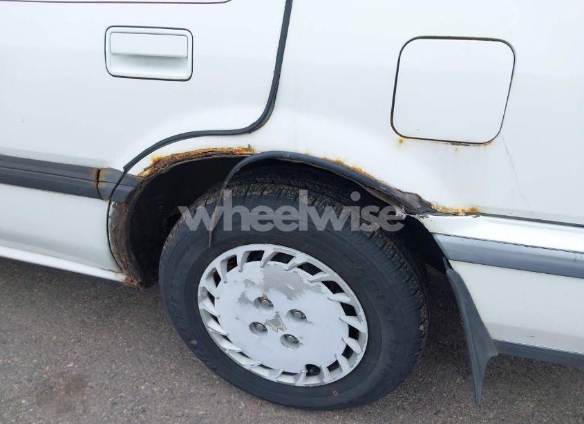 Photo 12 of 1988 Honda Accord LX (VIN 1HGCA5636JA003992)