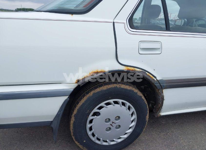 Photo 6 of 1988 Honda Accord LX (VIN 1HGCA5636JA003992)