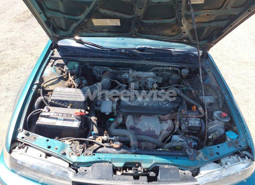 Photo 10 of 1993 Honda Accord LX (VIN 1HGCB7159PA002295)