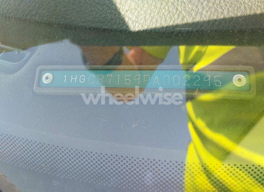 Photo 9 of 1993 Honda Accord LX (VIN 1HGCB7159PA002295)