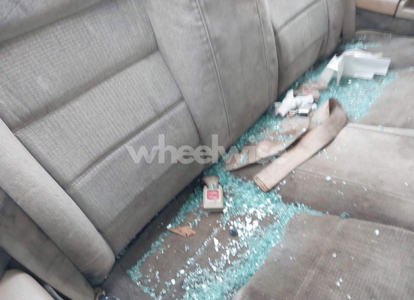 Photo 8 of 1993 Honda Accord EX (VIN 1HGCB7179PA023665)