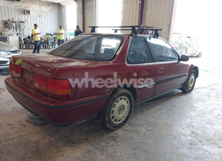 Photo 4 of 1992 Honda Accord LX (VIN 1HGCB7252NA025400)