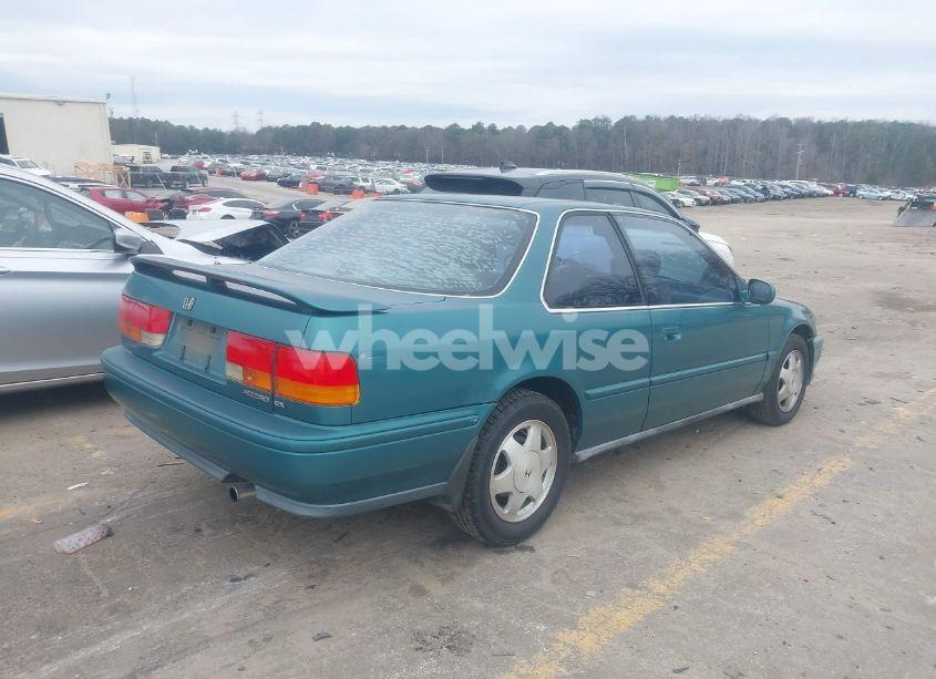 Photo 4 of 1992 Honda Accord EX (VIN 1HGCB7275NA030849)